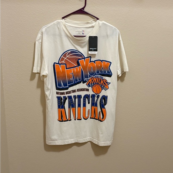 Abercrombie & Fitch New York Knicks T-Shirt - Picture 1 of 2
